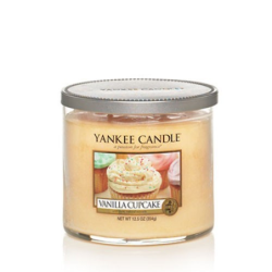 Gâteau a la vanille (Vanilla Cupcake) - bougies cadeaux soins du corps